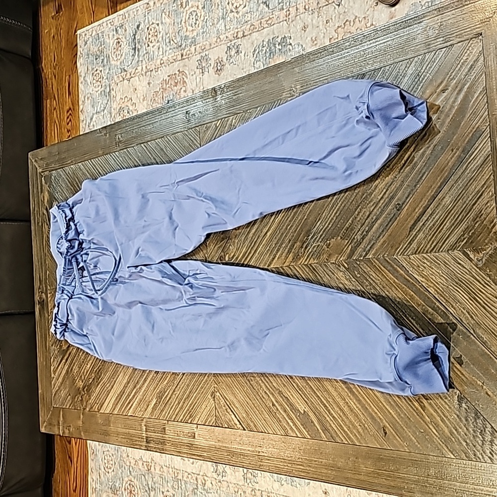 LuluLemon drawstring leggings with ankle cuffs Size 4